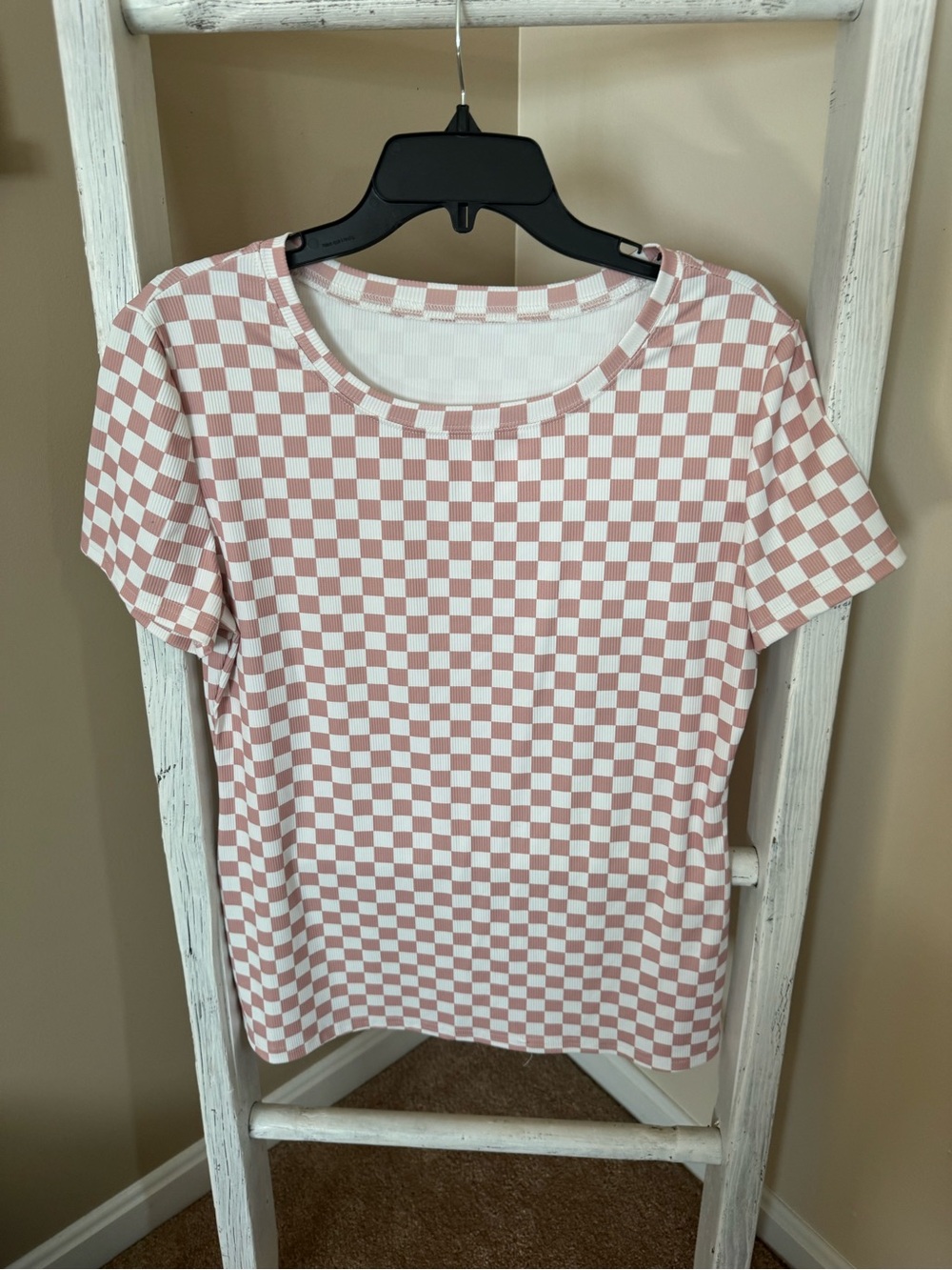 Checkerboard Short Sleeve Tee in Cream and White